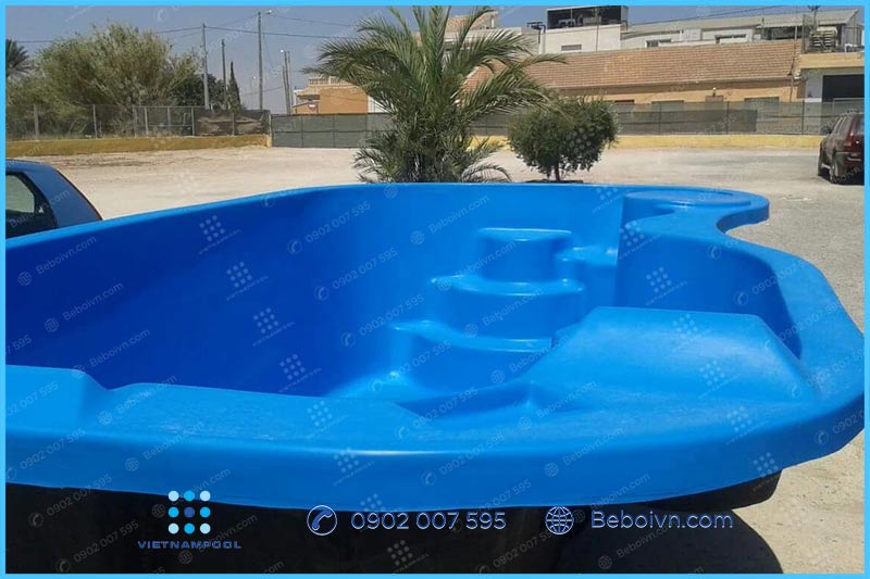 Hồ bơi composite thiết kế tự do cổ điển đúc sẵn nguyên khối ho-boi-composite-thiet-ke-tu-do-co-dien-duc-san-nguyen-khoi